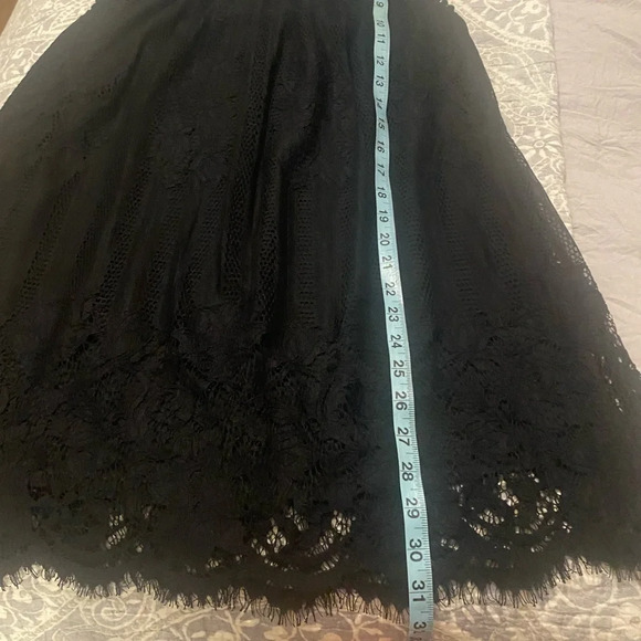 Black plus size top with beautiful lace accents sleeveless - Picture 4 of 5